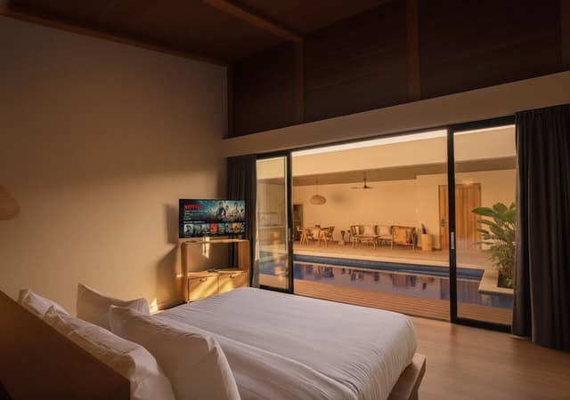Deluxe Single Room, Balcony, Pool View