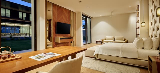 Premier Suite, Garden View