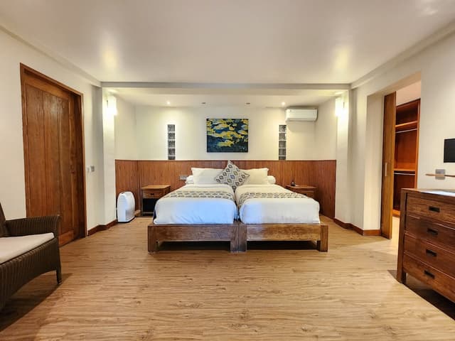 Deluxe Villa, 5 Bedrooms, Private Bathroom