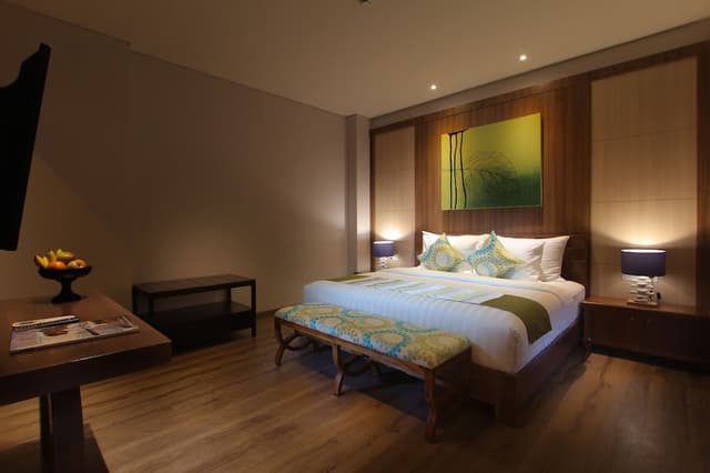 Kirana Suite with Bathtub (Free Welcome Fruit Basket Upon Arrival)