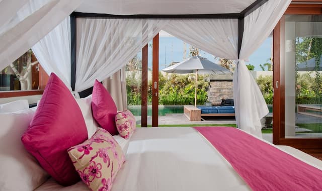 Luxury Villa, 4 Bedrooms, Pool View