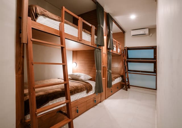 Shared Dormitory, Mixed Dorm