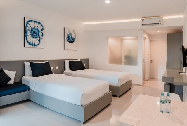 Standard Twin Room