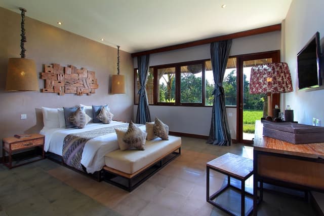 Deluxe Room with Rice Field View