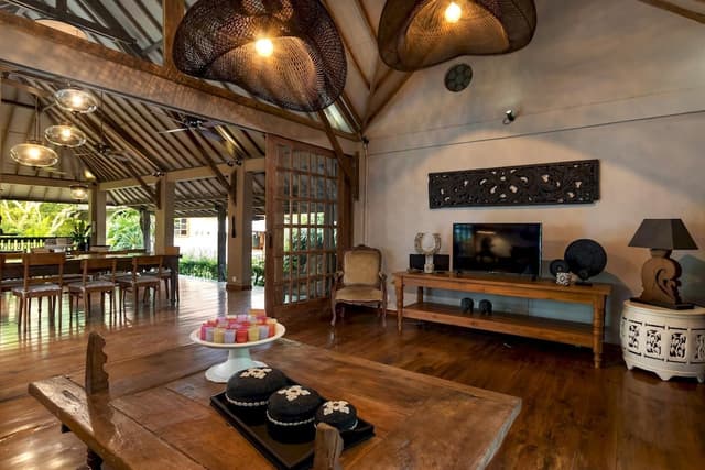 Villa, Smoking