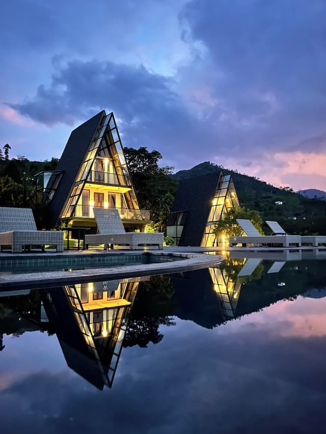 Family Villa, Mountain View, Garden Area