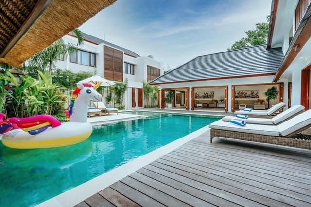Family Villa, 4 Bedrooms, Pool View