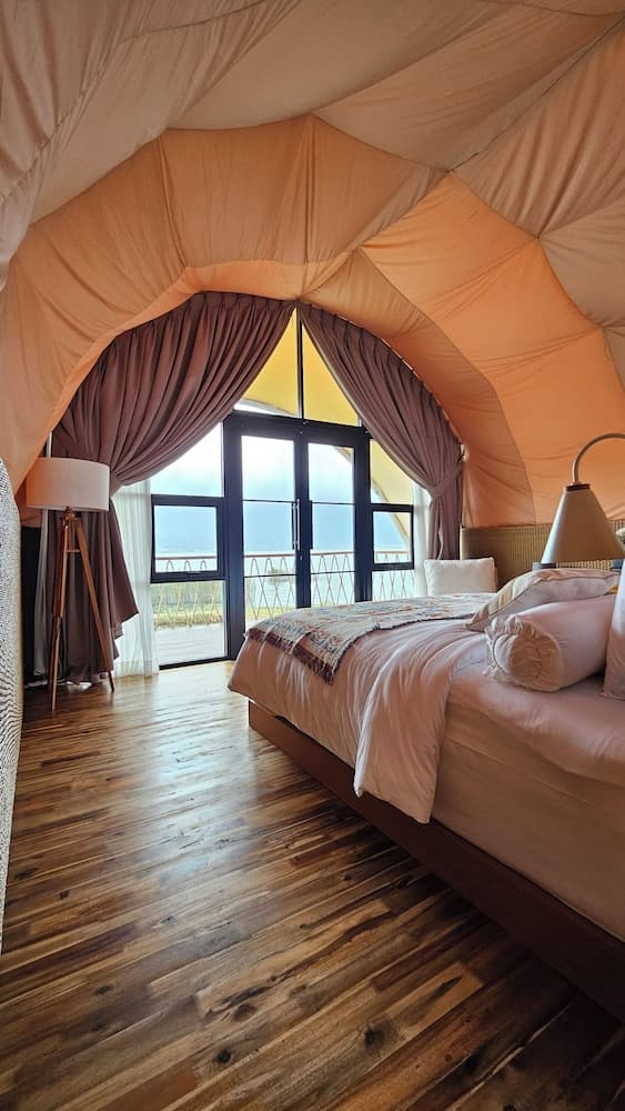 Exclusive Studio, Lake View