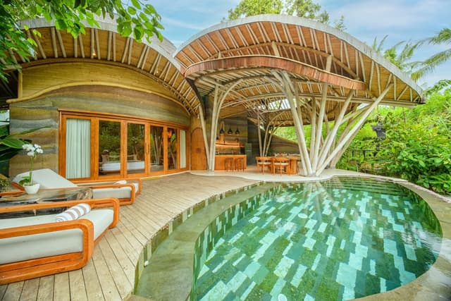 Grand Villa (Lagoon Pool)