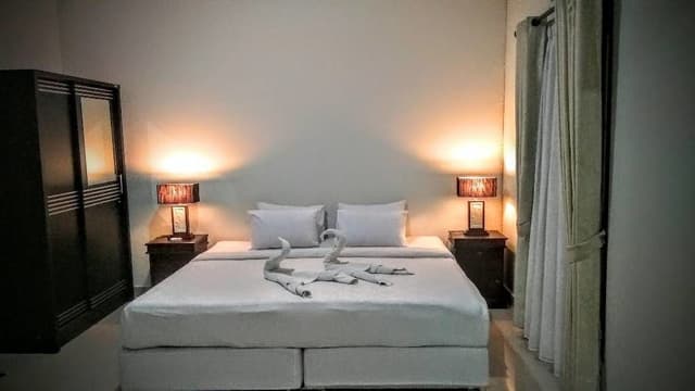Deluxe Room, Balcony
