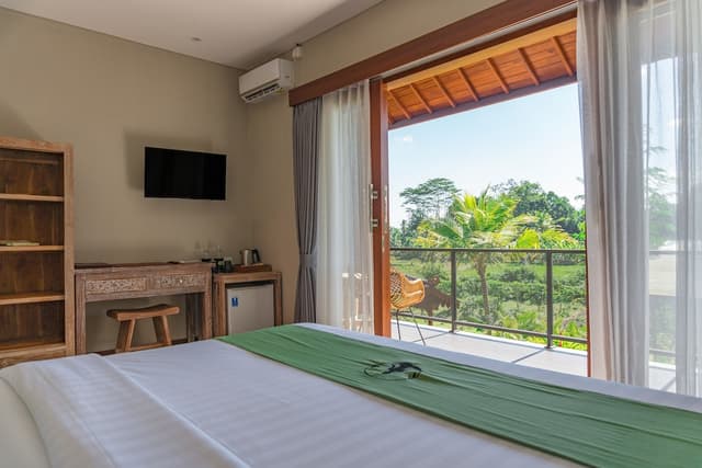 Panoramic Room