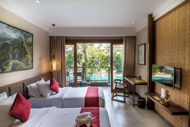 Deluxe Room with Lagoon Access