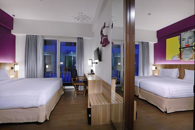 Superior Double Room, 1 Queen Bed, Balcony, Pool View