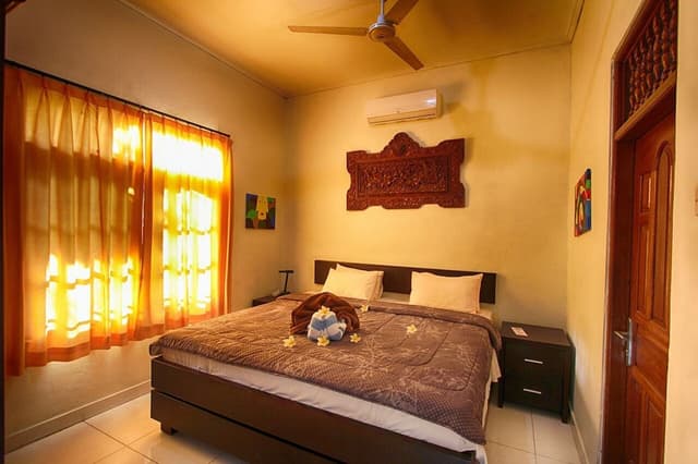 Bungalow 8
