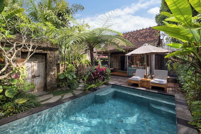 Artist Pool Villa