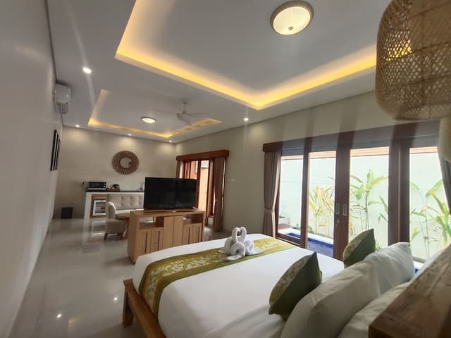 One Bedroom Pool Villa With Hot Tub