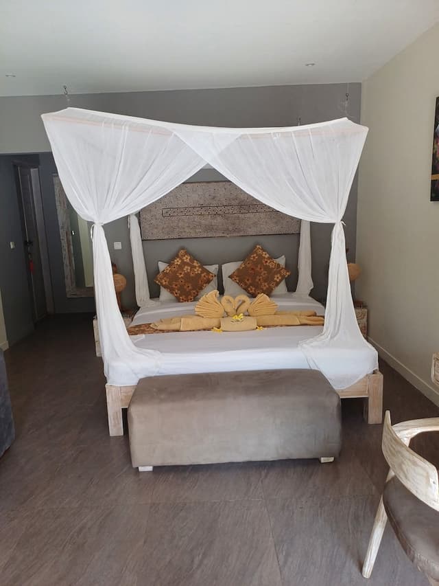 Deluxe Bungalow