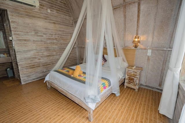 Deluxe Room, Pool View