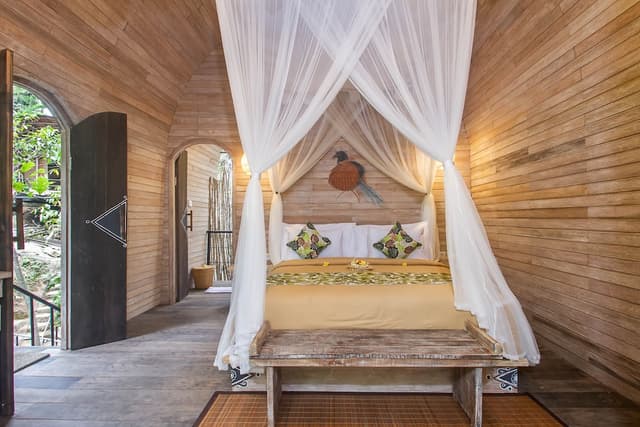 Deluxe Room Jungle View with Bathtub