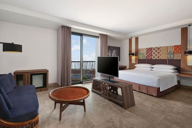 Junior Suite, 1 King Bed, City View