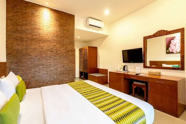 Deluxe Pool Terrace