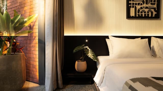 Titik Dua deluxe room