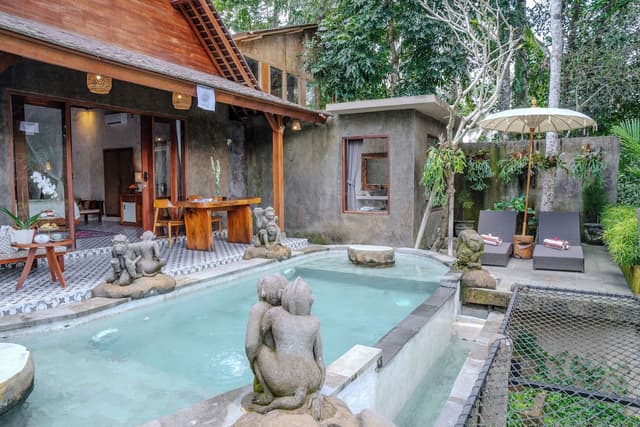 Jungle Pool Villa