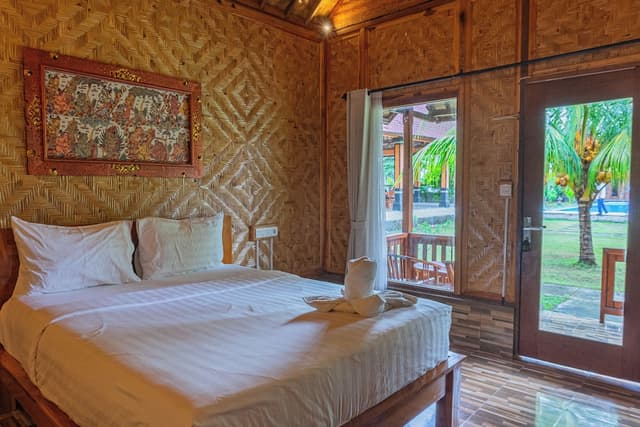 Superior Room, 1 King Bed, Garden View