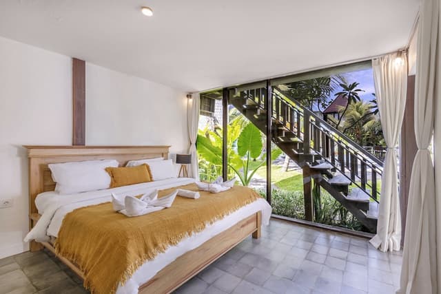 Deluxe Bungalow, 1 Queen Bed, Balcony, Garden View