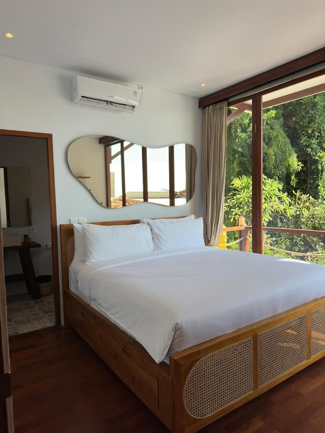 Standard Double Room, 1 King Bed, Balcony, Sea View