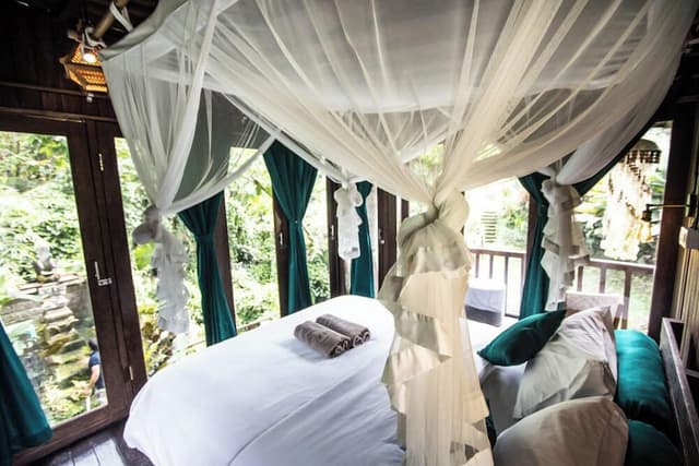 Tree House, 1 Bedroom, Private Bathroom, River View