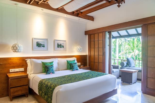 Deluxe Ocean Room