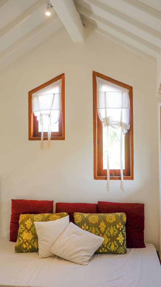 Romantic Studio, 1 Bedroom, Pool View