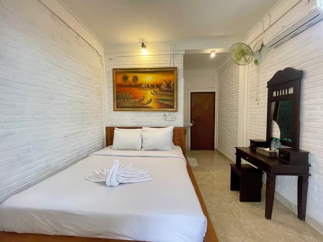 Standard Room, Balcony, City View