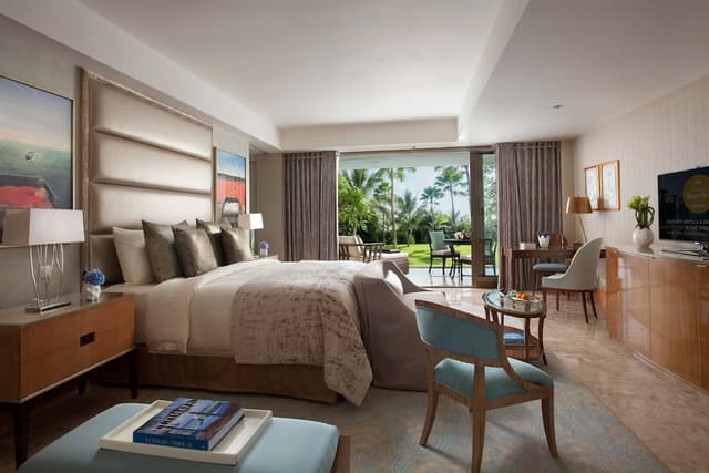 Junior Suite, Garden View (Baron Garden Suite)