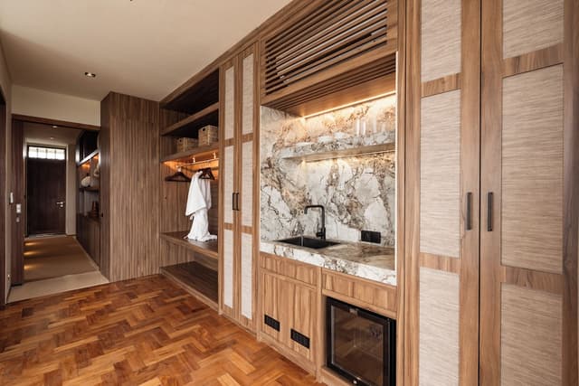 Executive Penthouse