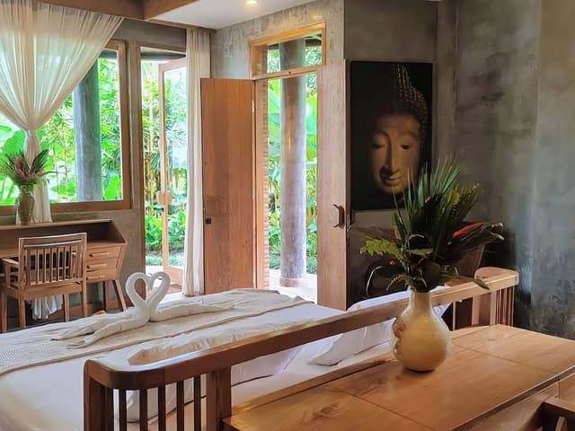 Hamsa Room