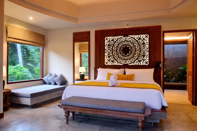 The Royal Maha Suite