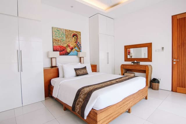 Three Bedroom Private Pool Two Story