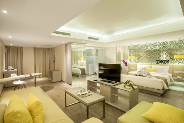 Junior Suite, 1 King Bed