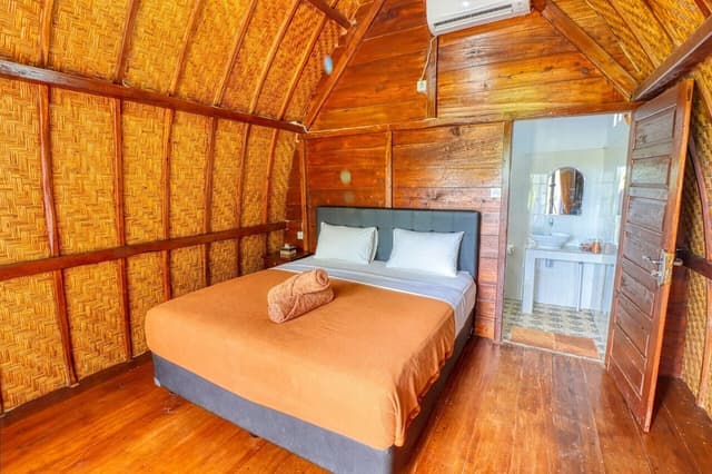 Standard Double Room, 1 King Bed, Patio, Hill View