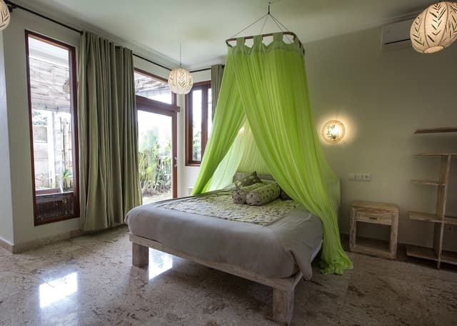 Suite, Garden View