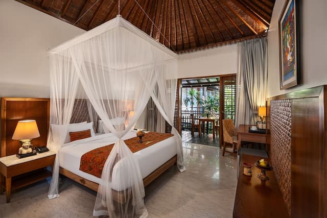 Grand Deluxe Room