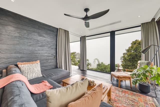 Premium Cabin, Valley View