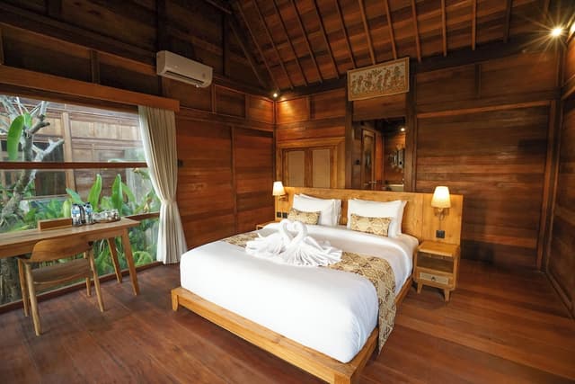 Wooden Deluxe with Rice Field view