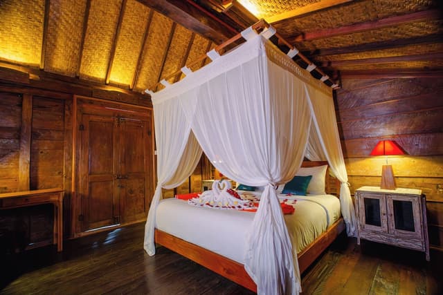 Anggrek Wooden Suite