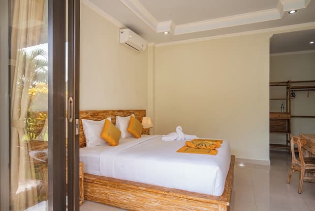Deluxe Double Room, Balcony, Garden View