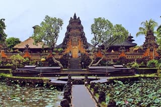 Bali Full Day Tour – Ubud and Tanah Lot Temple Tour