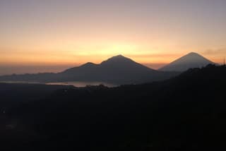 Day Tour with Sunrise and waterfall