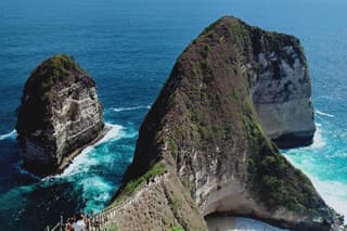 special package west meet east side penida tour